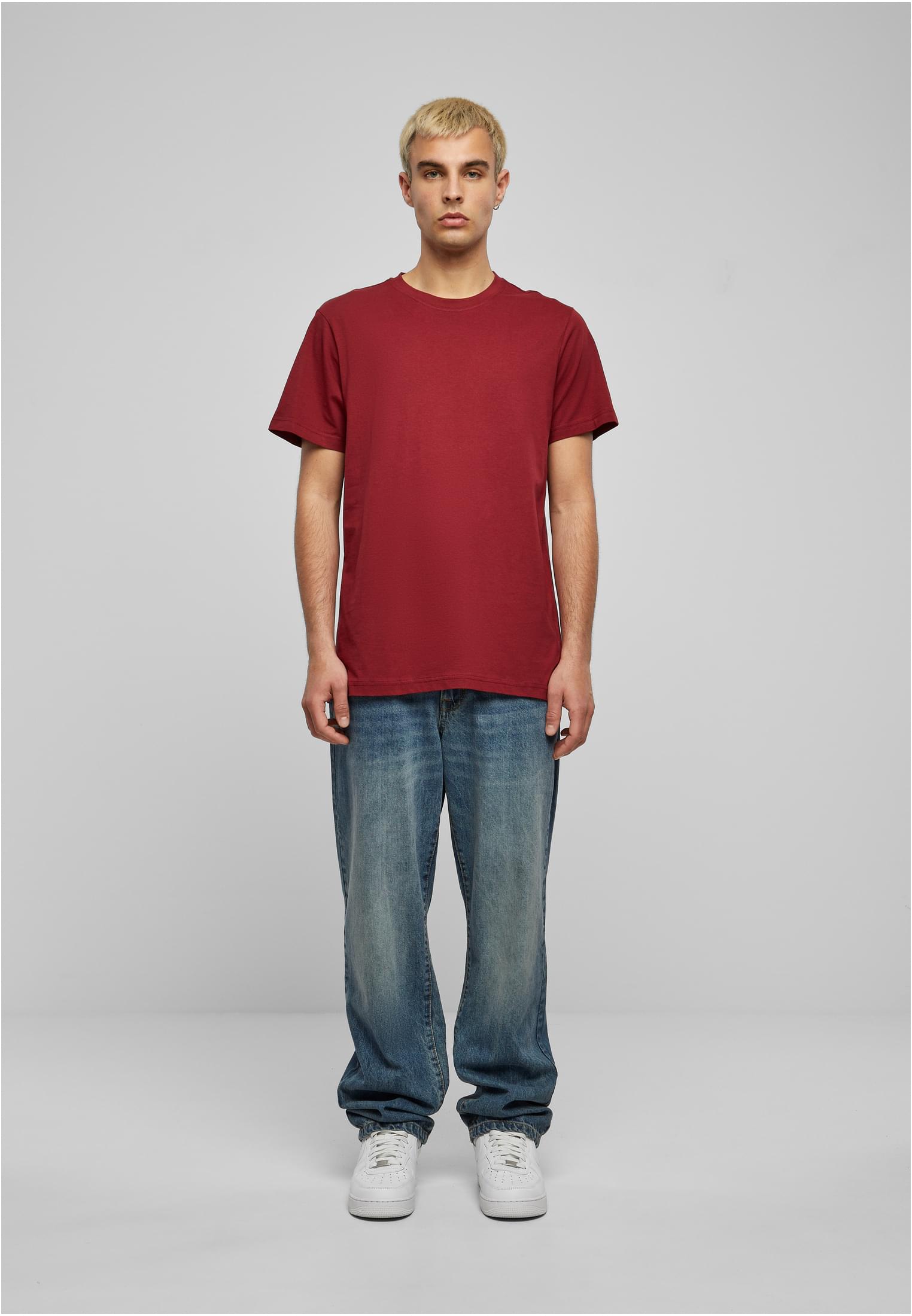 Basic Round Neck T-Shirt cherry | cherry