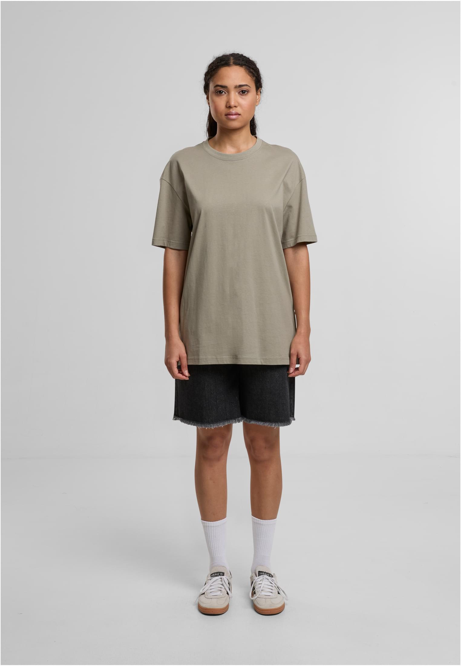 Ladies Oversized Boyfriend Tee paleolive | paleolive