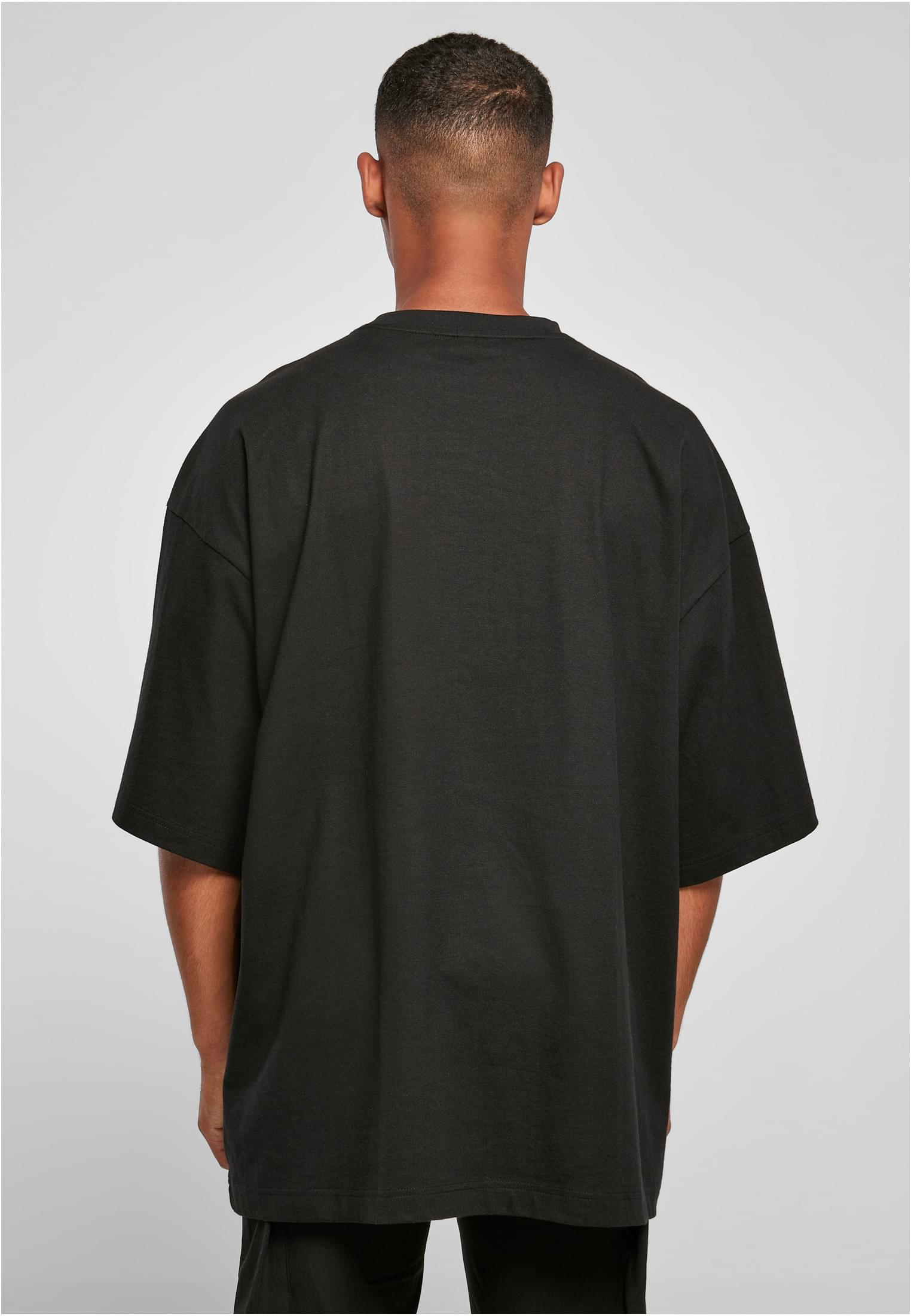 Huge Tee black | black