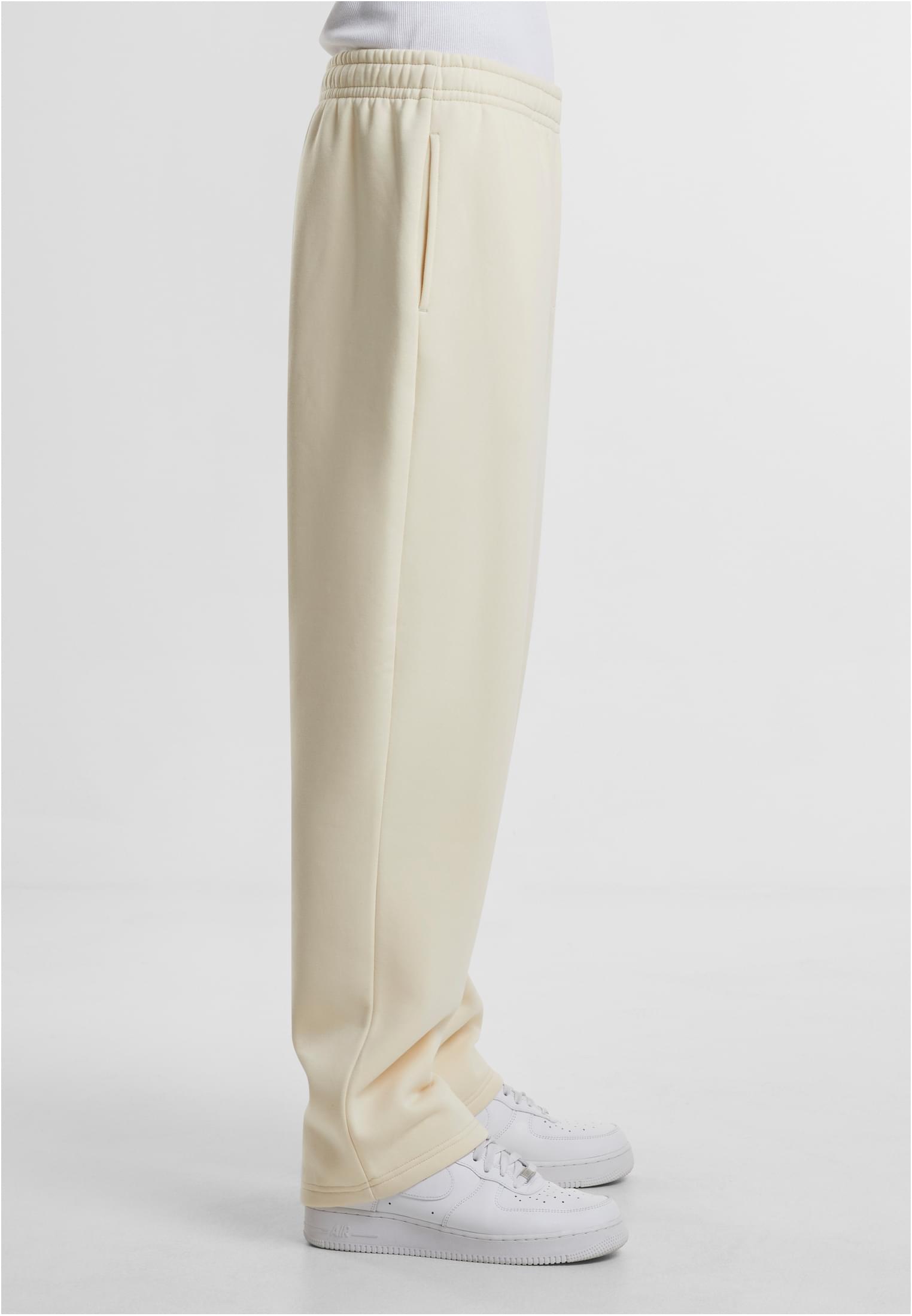Fluffy Trackpants whitesand | whitesand