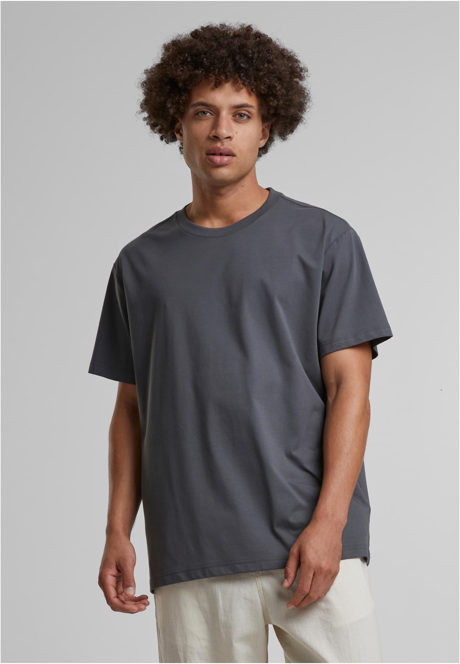 Sorona Loose Fit Tee magnet | magnet