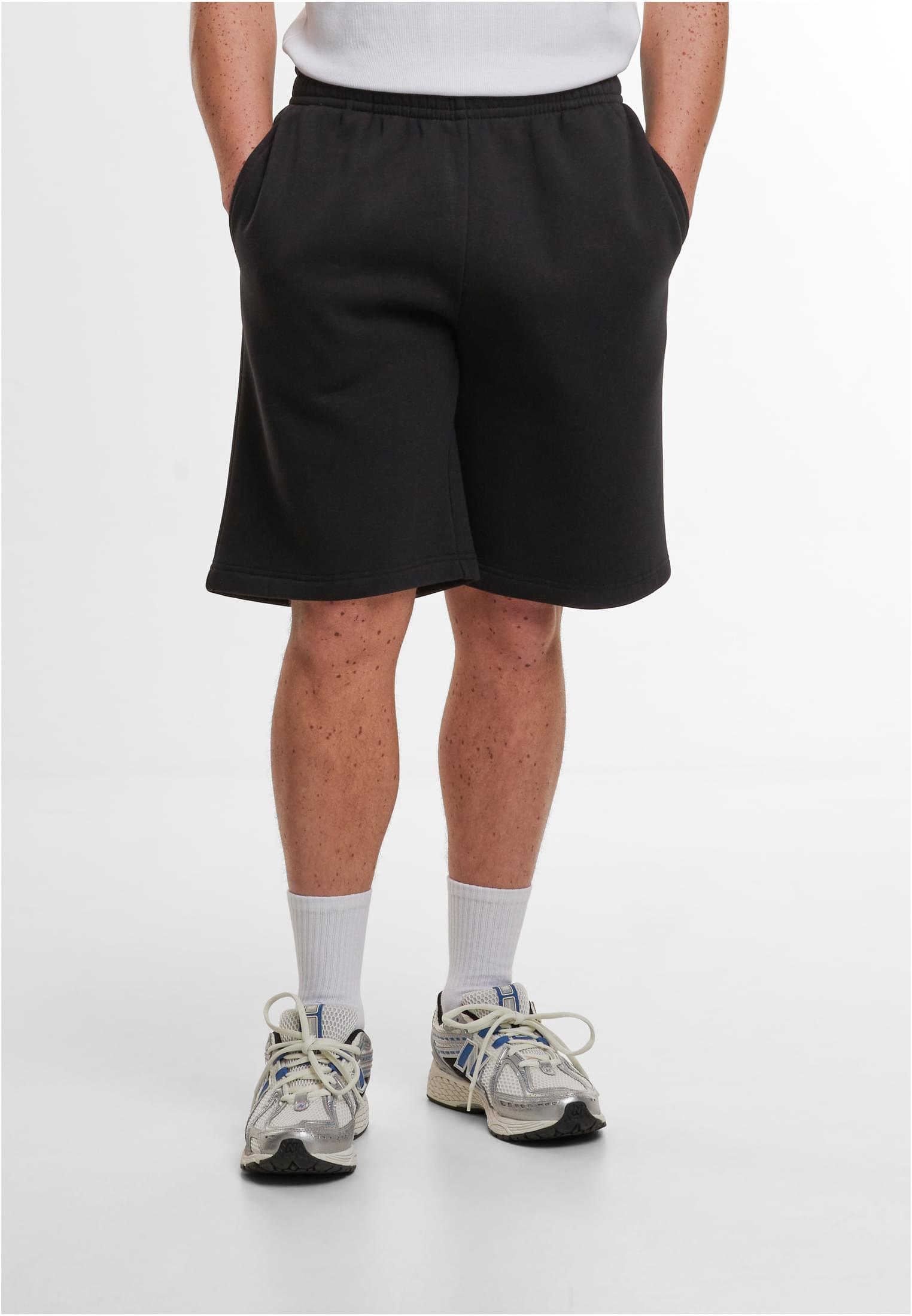 Fluffy Sweatshorts black | black