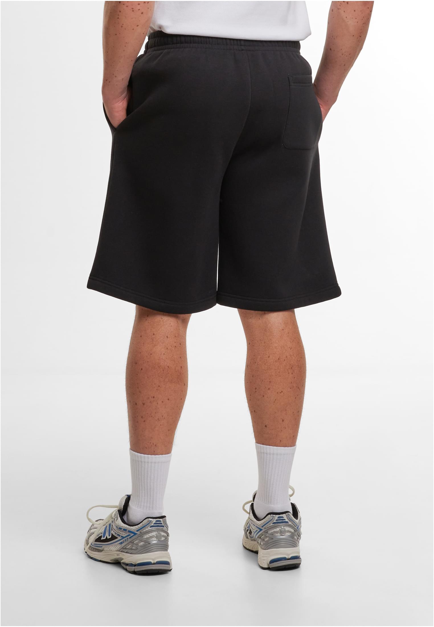 Fluffy Sweatshorts black | black
