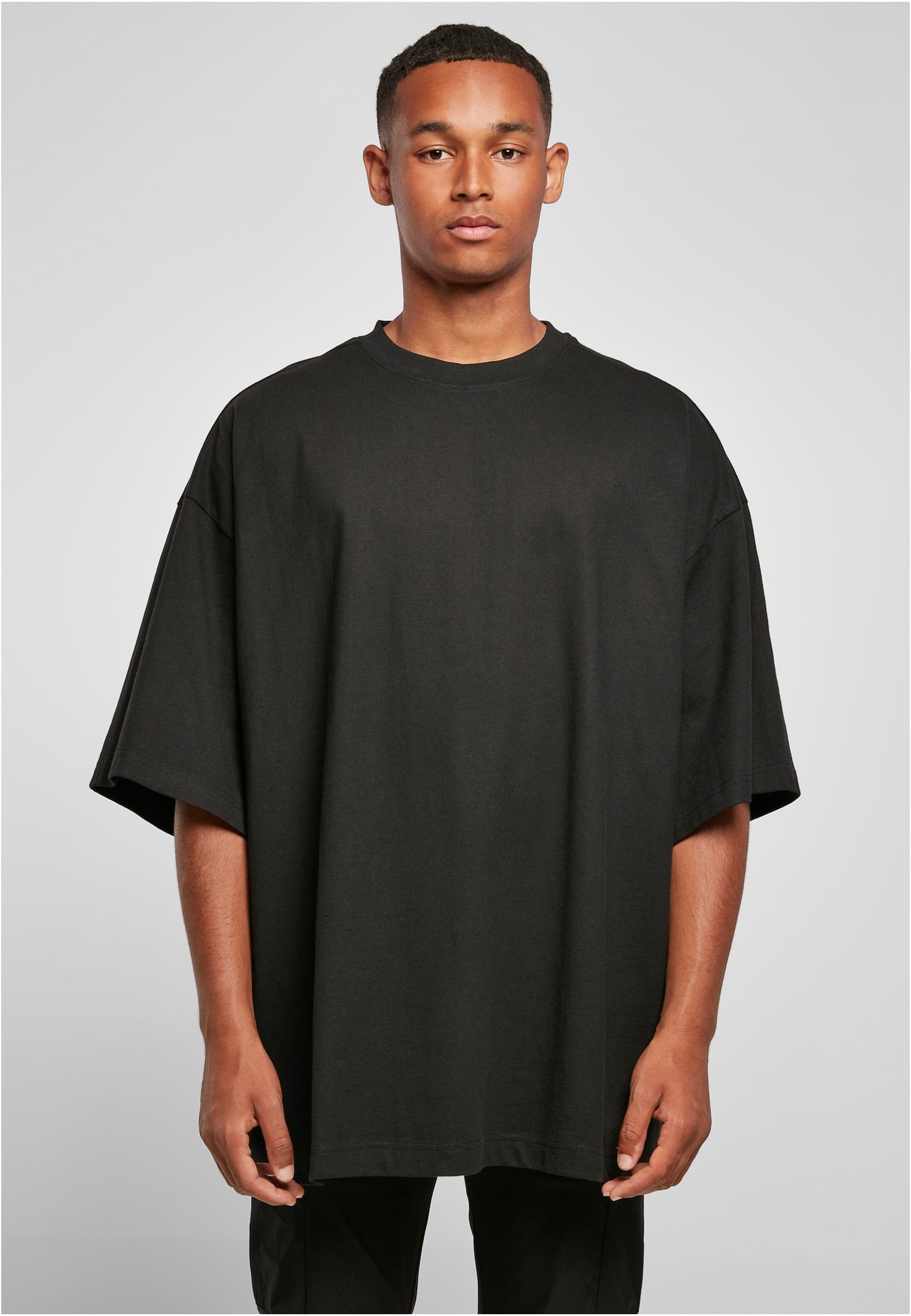 Huge Tee black | black