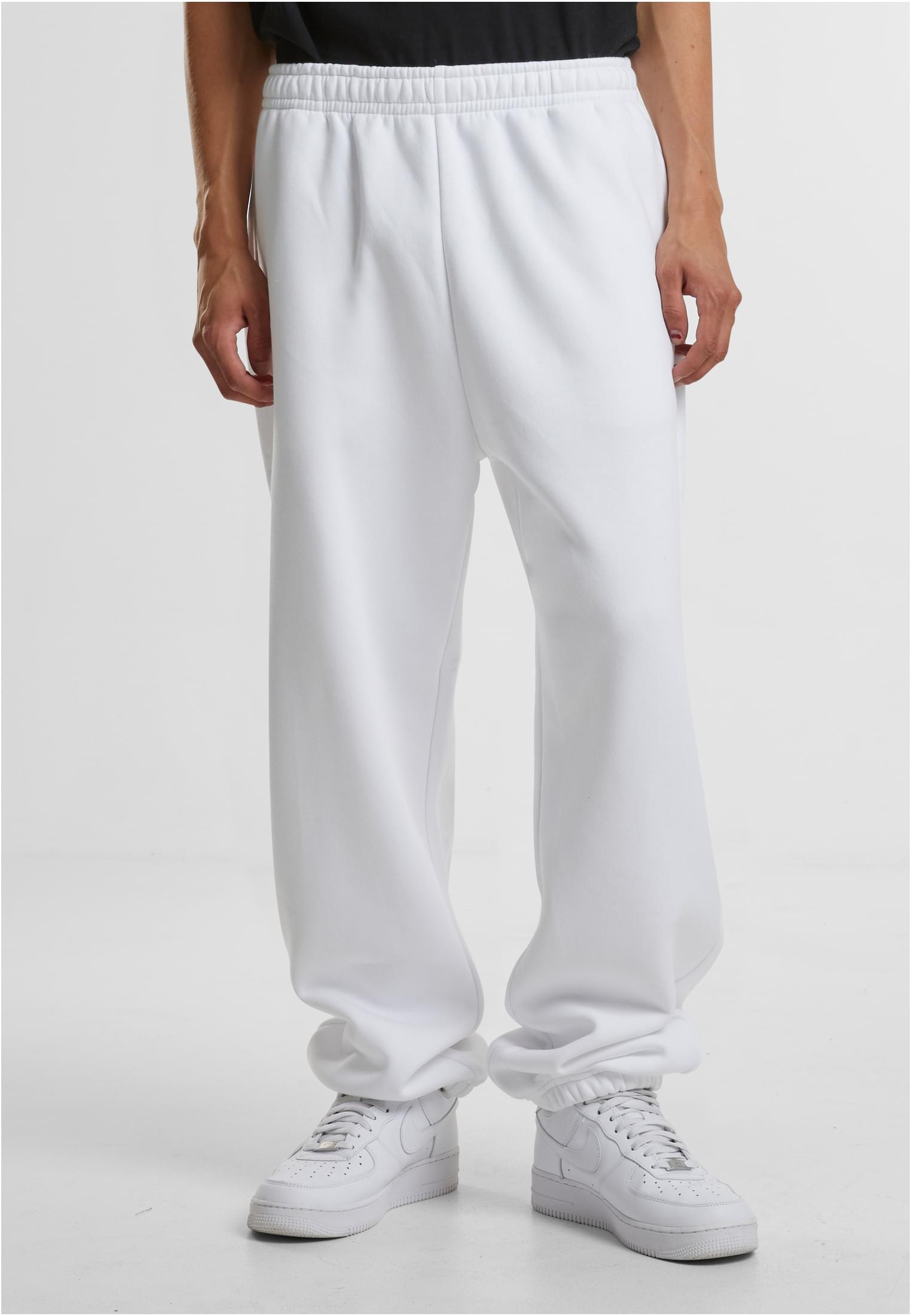 Fluffy Sweatpants white | white