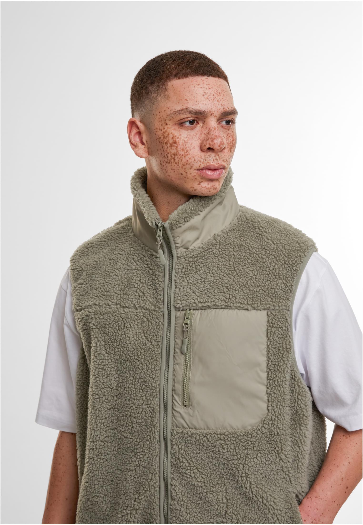 Bonded Sherpa Vest paleolive | paleolive