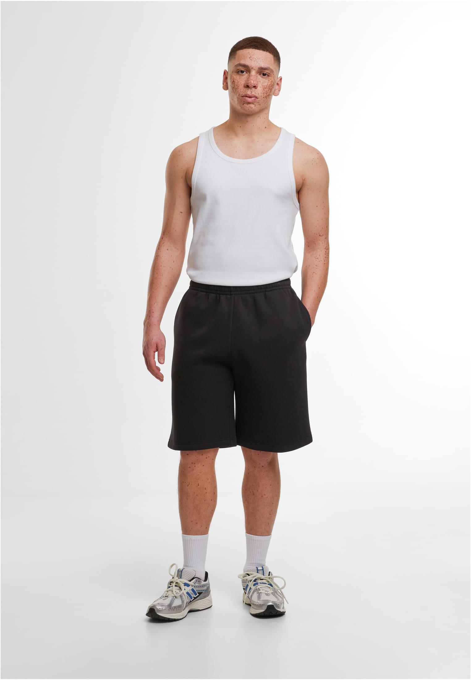 Fluffy Sweatshorts black | black